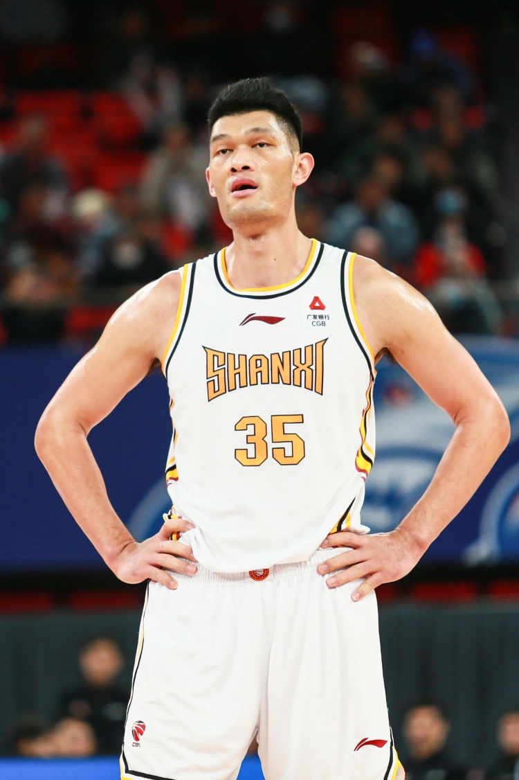  手感不佳！葛昭寶全場8投1中得到2分2籃板2助攻