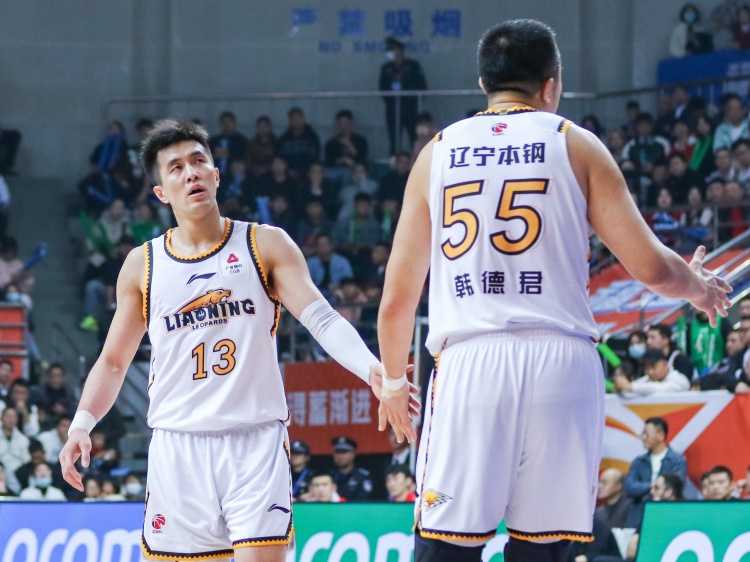  里程碑！韓德君8625分追平郭艾倫 并列遼籃隊(duì)史得分王